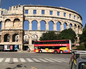Amfiteatar hedder det på kroatisk!